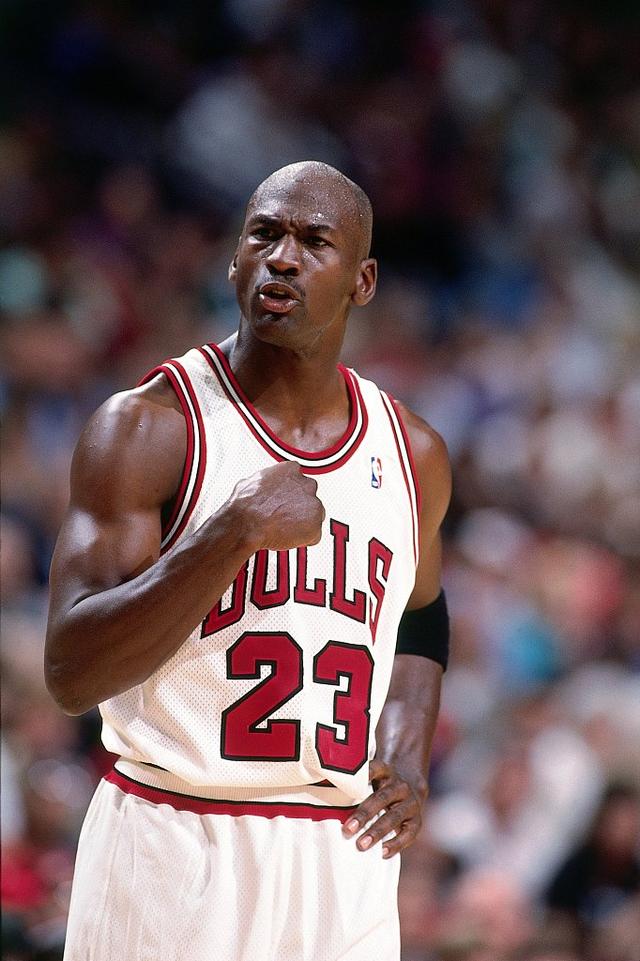 多的一边倒 多的一边倒