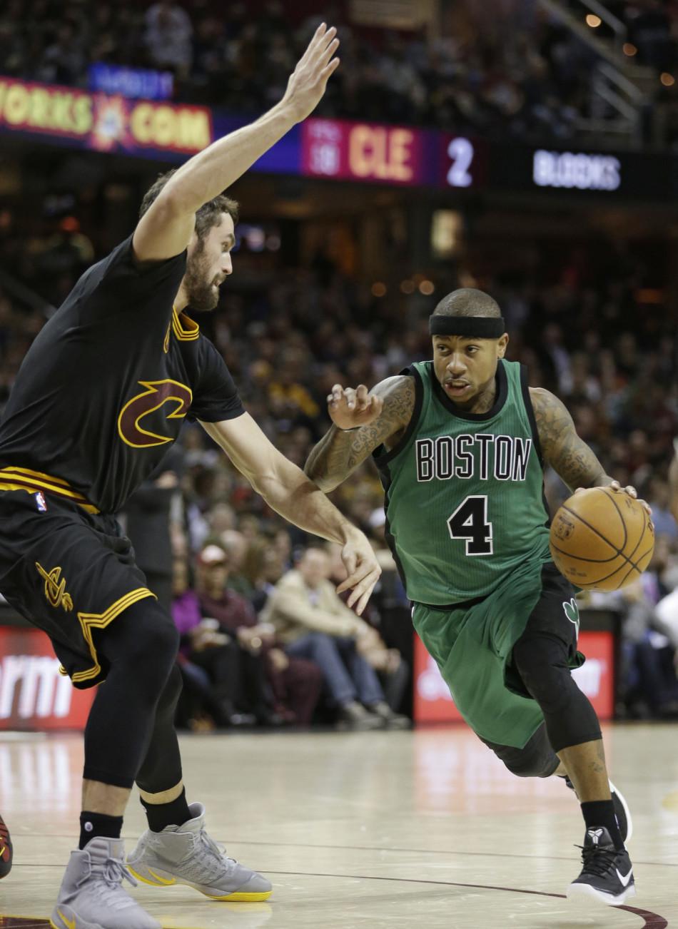 中场密集的 中场密集的